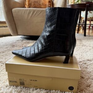 Michael Kors Black Croc-Pattern Cosmo Ankle Boots 9.5
